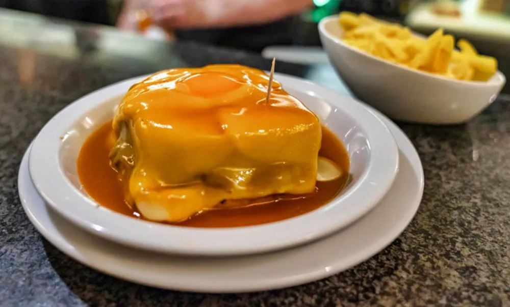 Francesinha à Moda do Porto