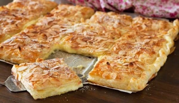 Tarte de Massa Folhada Cremosa com Amêndoa (receita rápida)